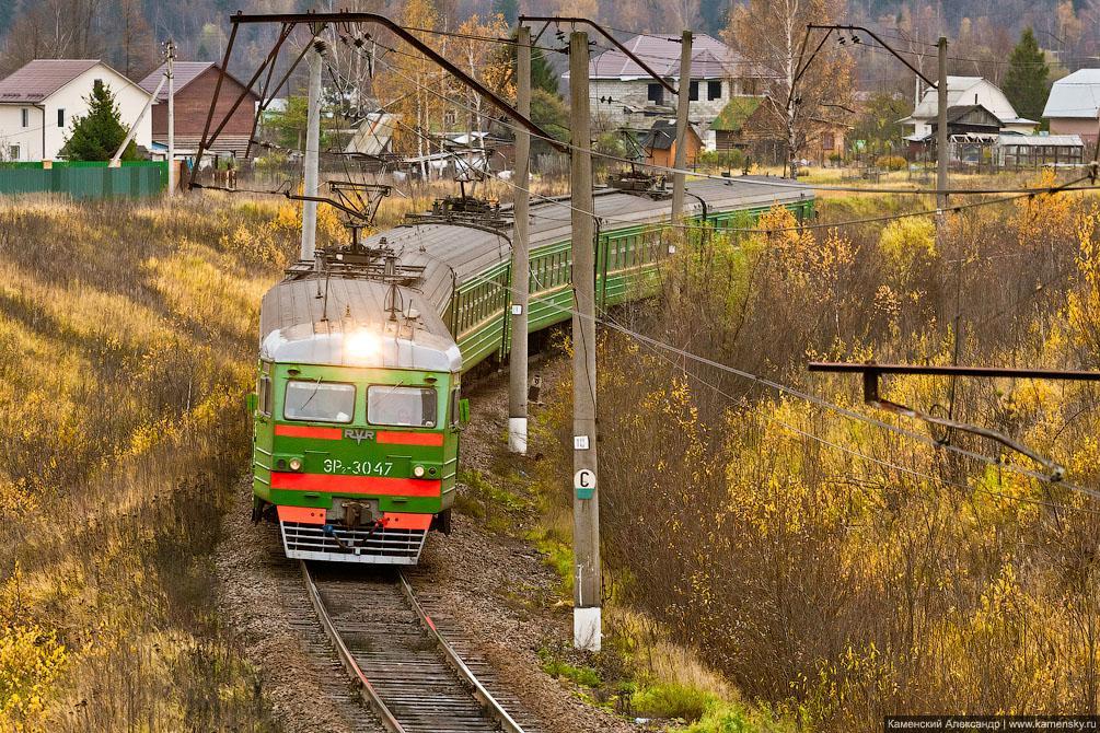 Электричка балабаново калуга 1 на завтра. Станция Зосимова пустынь. Станция Сухиничи. Электрички БМО. Электричка Москва Нара.