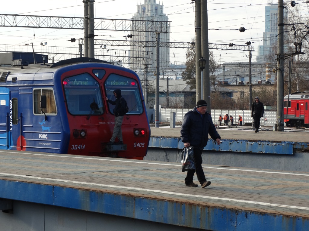 Электричка мытищи москва. Ивантеевка станция электричка. Электричка Мытищи Ярославский вокзал. Электричка Мытищи Ивантеевка. Экспресс на станции Мытищи.