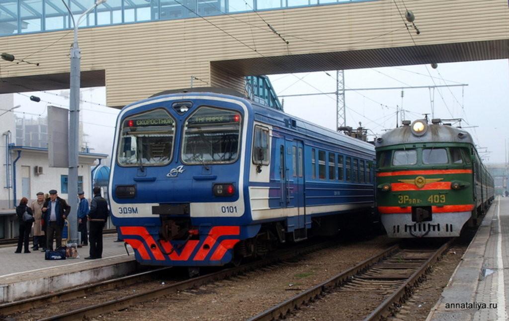 Электричка новочеркасск. Электрички Ростовская область. Электропоезд в Ростовской области. Ростов на Дону электрички. Электропоезда в Ростове на Дону.